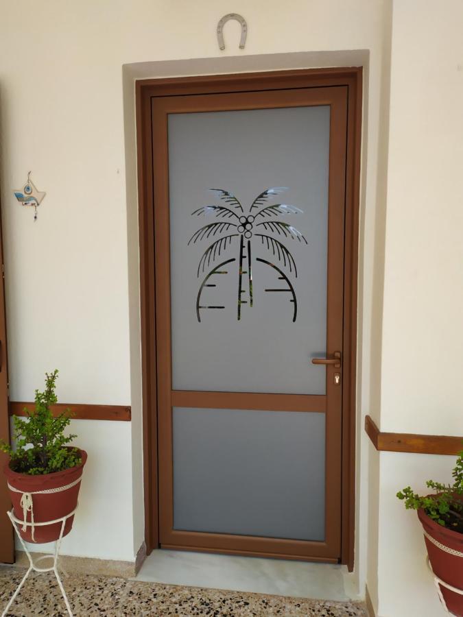 Finikas Rooms Agia Marina  Exterior foto